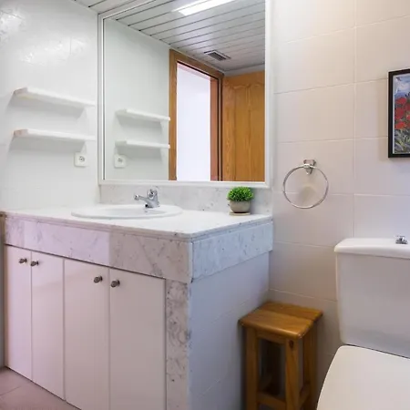 Apartment At041 Els Pins, Primera Linea De La Playa, Con Piscina Torredembarra
