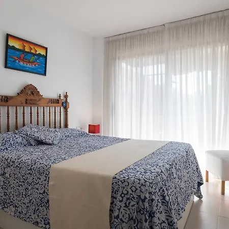 Apartment At041 Els Pins, Primera Linea De La Playa, Con Piscina